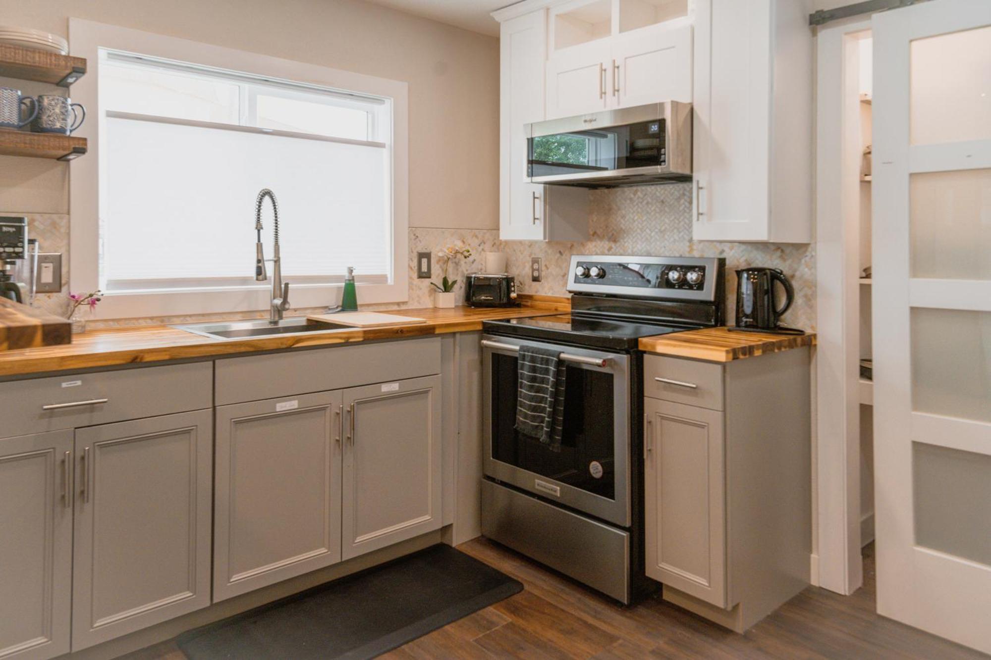 Shares Courtyard Luxury Apt - New! Rockledge Exterior foto